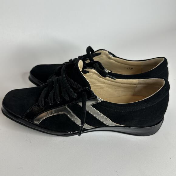 Amalfi By Rangoni Womens 6.5 Black Suede Leather Lace Up Sneakers Silver Trim - Picture 4 of 11